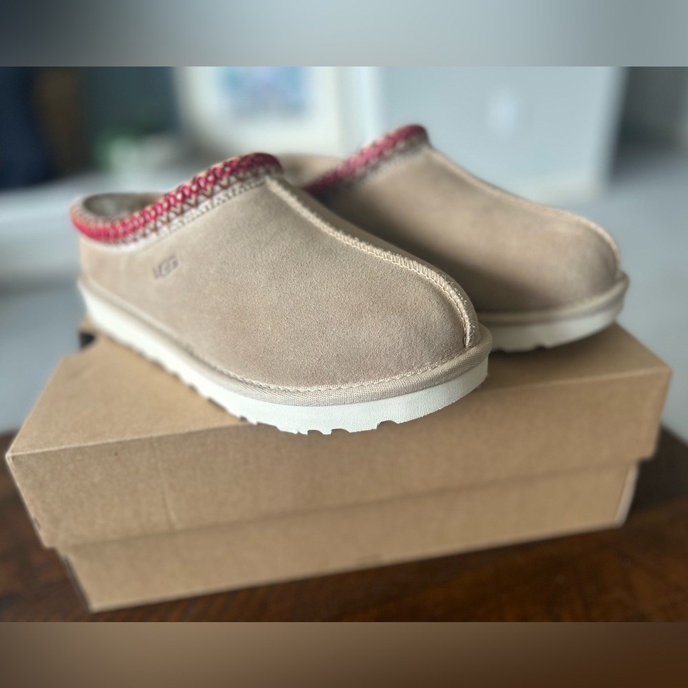 UGG Tasman II Slipper Sand Dark Cherry (Women’s 7)